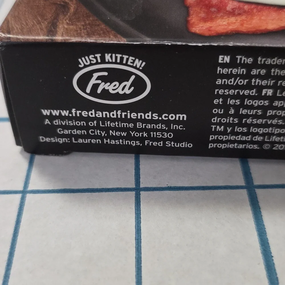 Fred Cat-Shaped Egg Mold - Grey Silucone, NIB‎